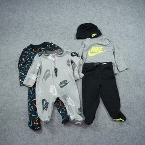 Nike Baby Boy 3M 5-Piece Lot Sleepers Bodysuit Footed Pants Beanie Grey Black